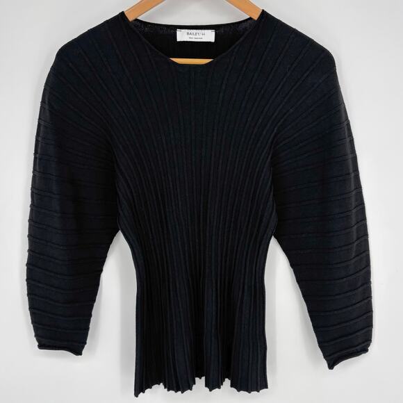 Bailey/44 Black Ribbed Fitted 3/4 Sleeve Statement Top Size S - Picture 2 of 5